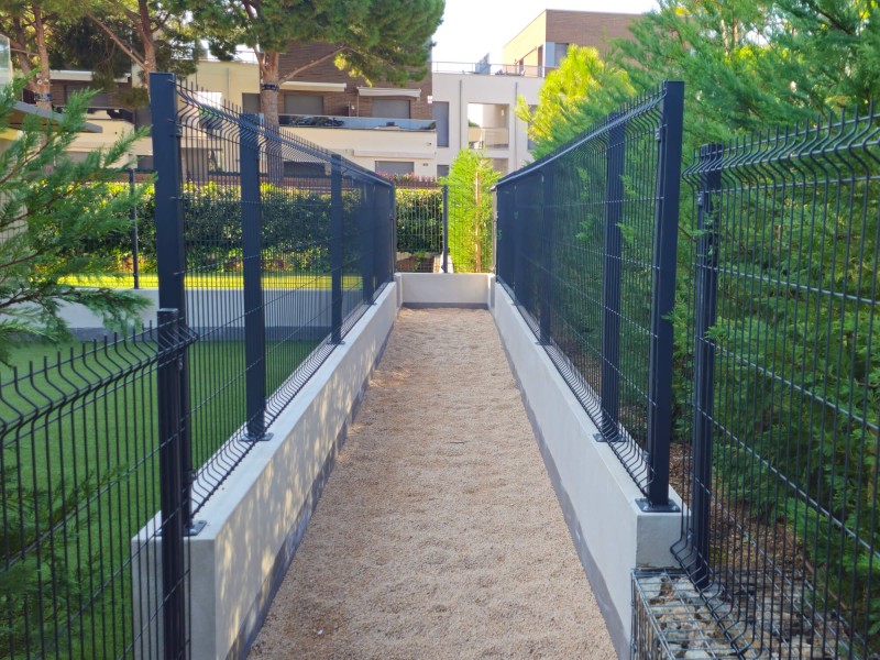 Poste rectangular 60x40mm valla electrosoldada  gris antracita | CNX
