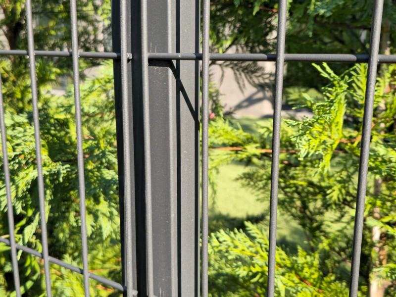 Poste rectangular 60x40mm valla electrosoldada  gris antracita | CNX