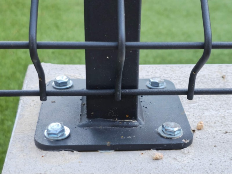 Tornillo de fijación para vallas valla electrosoldada | CNX
